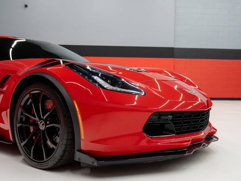 Used 2019 Chevrolet Corvette Grand Sport RWD image 8