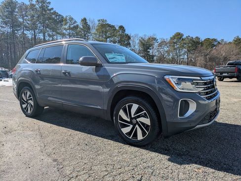 New 2026 Volkswagen Atlas SE AWD/4WD image 2