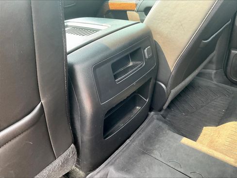 Used 2018 GMC Sierra 1500 Denali w/ Denali Ultimate Package AWD/4WD image 11