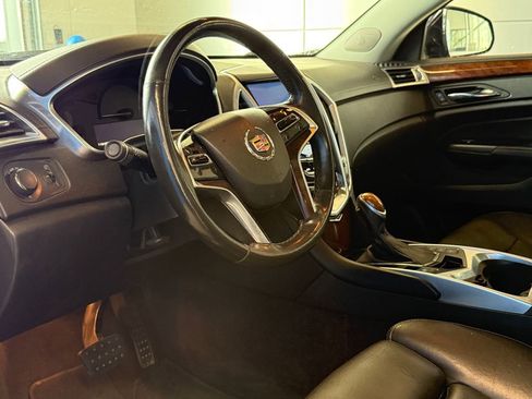 Used 2014 Cadillac SRX Luxury w/ Driver Awareness Package FWD image 16