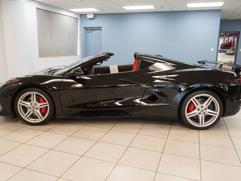 Used 2026 Chevrolet Corvette Stingray Coupe w/ Z51 Performance Package RWD image 2
