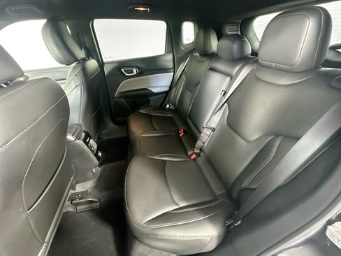 Used 2023 Jeep Compass Limited AWD/4WD image 23