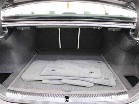 Used 2024 BMW 530i w/ Convenience Package image 30