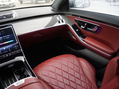 Used 2021 Mercedes-Benz S 580 4MATIC Sedan image 25