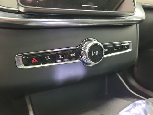 Used 2025 Volvo XC90 B5 Plus image 31