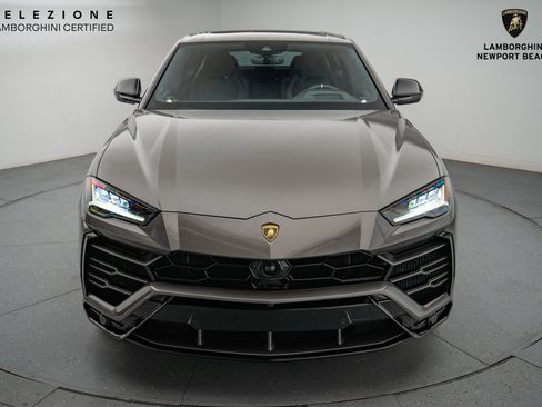 Used 2021 Lamborghini Urus image 8