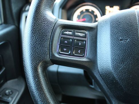 Used 2016 RAM 3500 Tradesman w/ Chrome Appearance Group RWD image 9