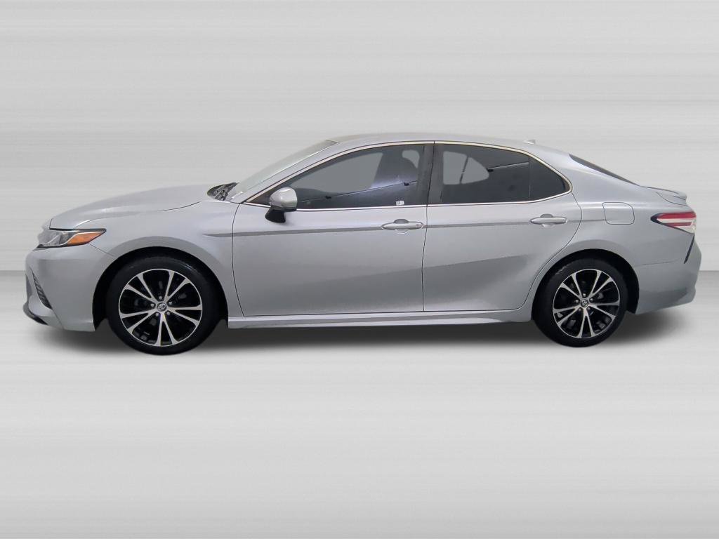 Used 2020 Toyota Camry SE FWD image 8