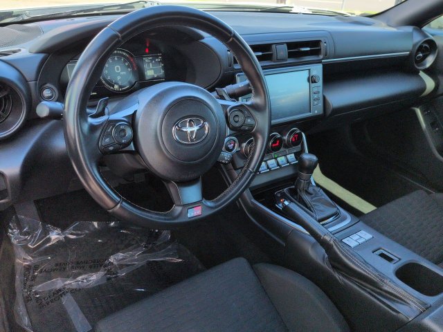 Used 2024 Toyota GR86 RWD image 15