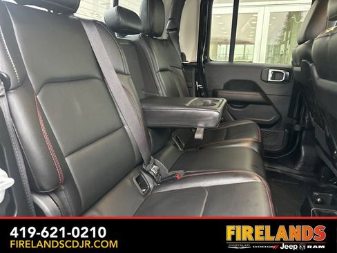 Used 2020 Jeep Gladiator Rubicon image 16