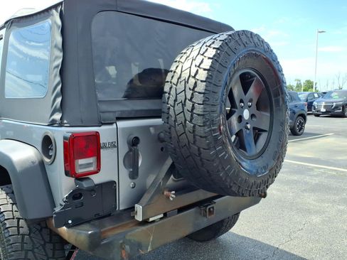 Used 2013 Jeep Wrangler Unlimited Sport AWD/4WD image 32