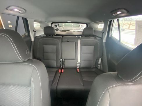 Certified 2023 GMC Terrain SLE w/ Driver Convenience Package image 18