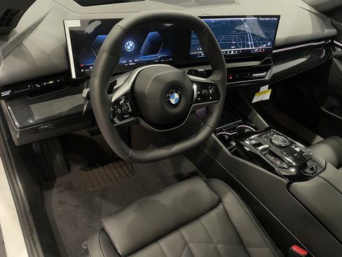 New 2026 BMW 530i xDrive w/ Premium Package image 7
