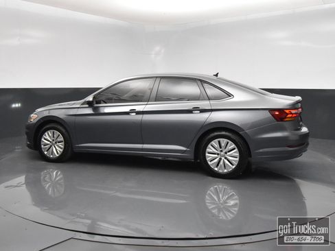 Used 2019 Volkswagen Jetta S FWD image 3