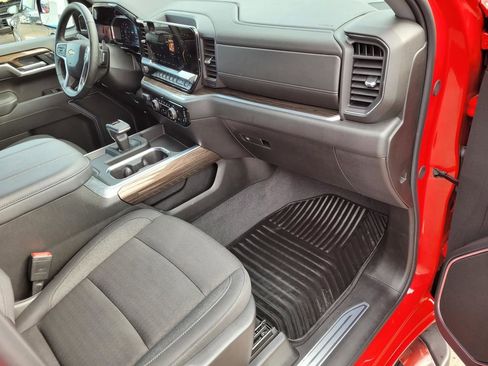 Certified 2026 Chevrolet Silverado 1500 LT image 11