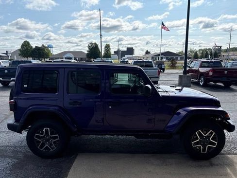 New 2026 Jeep Wrangler Unlimited Sahara w/ Technology Group AWD/4WD image 7