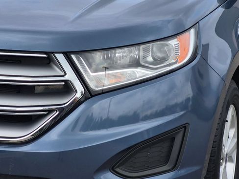 Used 2018 Ford Edge SE FWD image 11