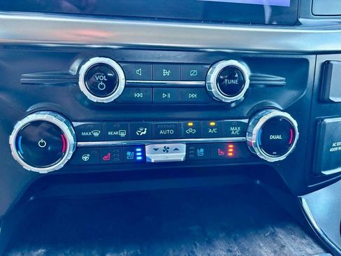 Used 2023 Ford F150 Lariat w/ Equipment Group 502A High AWD/4WD image 19