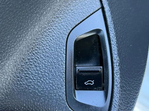 Used 2019 Volkswagen Passat 2.0T Wolfsburg w/ Wheels & Sunroof Package image 24