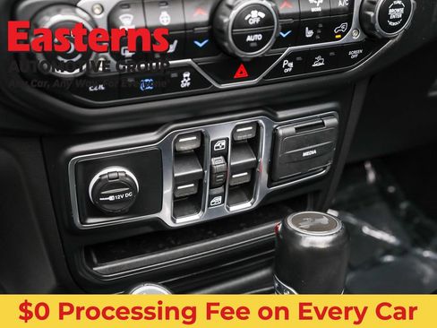 Used 2021 Jeep Wrangler Unlimited Sahara w/ Cold Weather Group AWD/4WD image 21