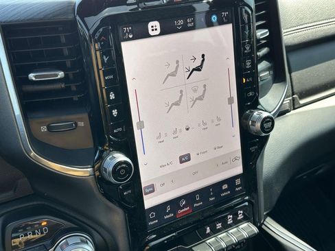 Used 2023 RAM 1500 Laramie image 31