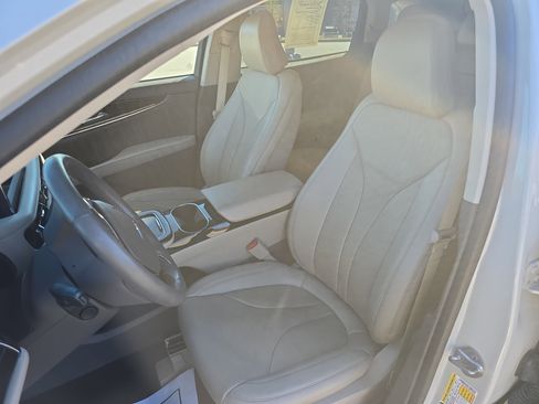 Used 2022 Lincoln Nautilus Reserve image 14