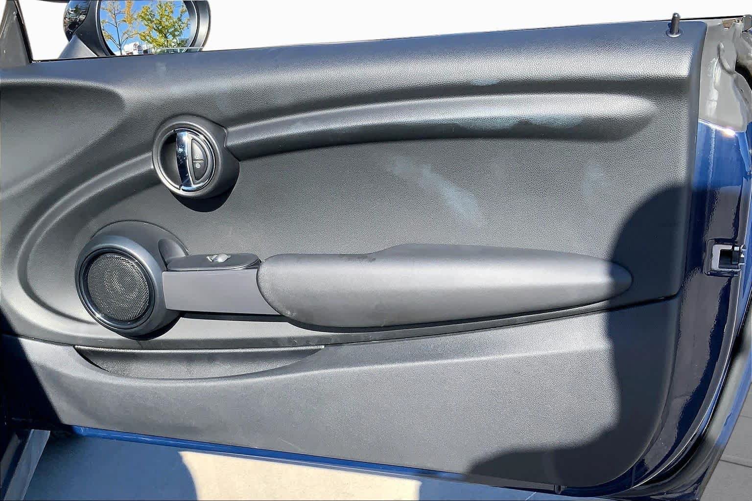 Used 2016 MINI Cooper 2-Door Hardtop FWD image 21