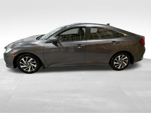 Used 2018 Honda Civic EX image 8