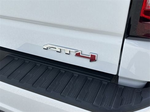 Used 2022 GMC Sierra 1500 AT4 w/ AT4 Premium Package image 33