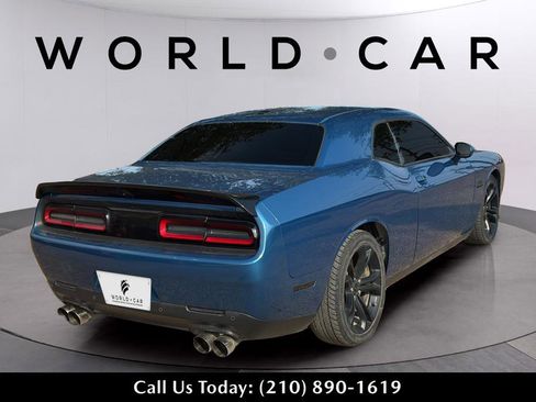 Used 2021 Dodge Challenger R/T RWD image 17