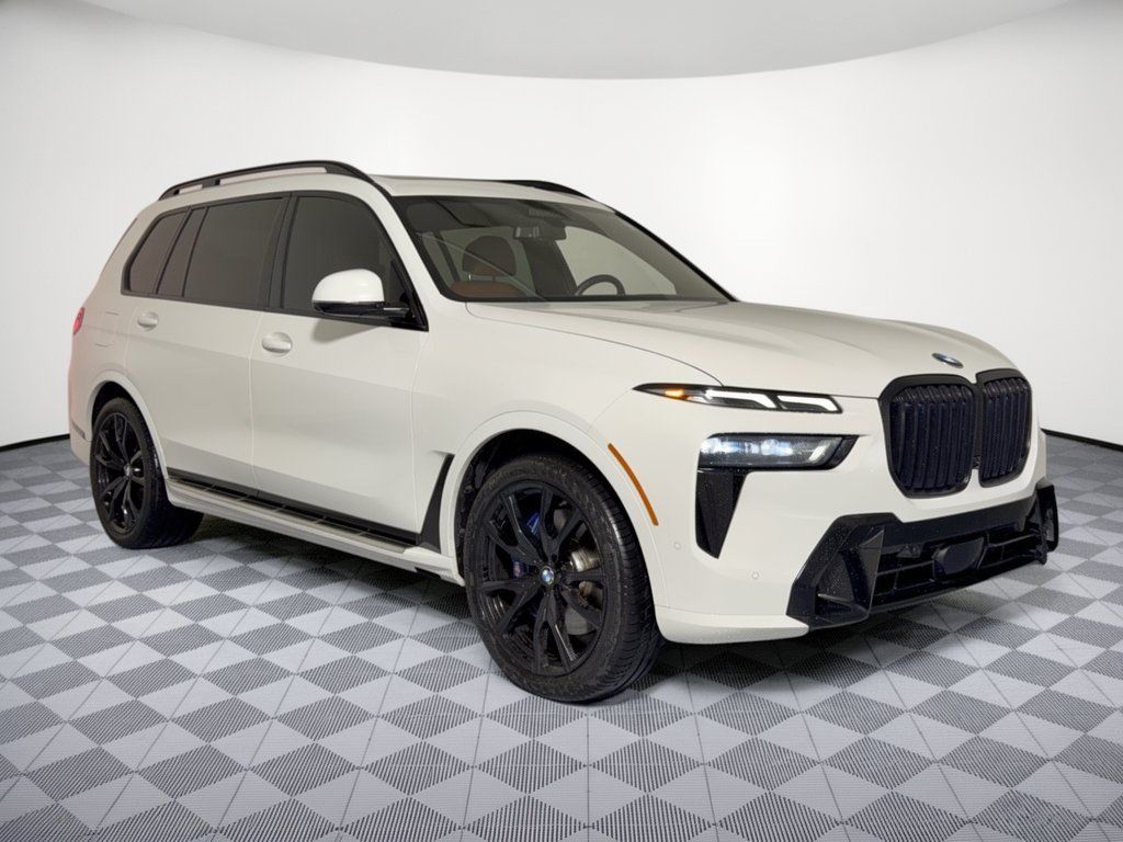 Used 2023 BMW X7 xDrive40i w/ M Sport Package AWD/4WD image 7