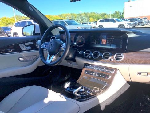 Used 2020 Mercedes-Benz E 450 4MATIC Sedan image 11