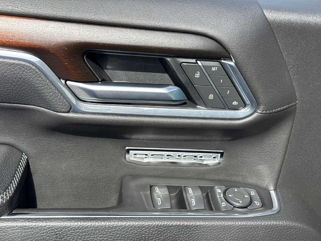 Certified 2025 GMC Sierra 1500 Denali AWD/4WD image 15