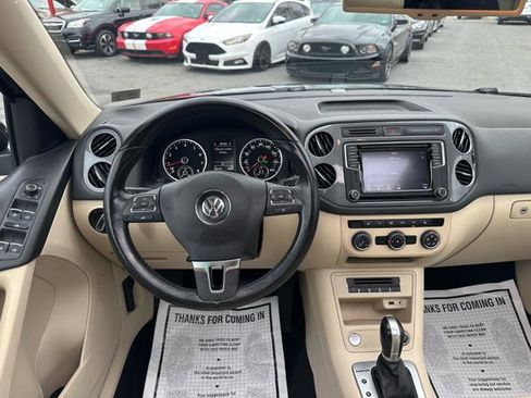 Used 2017 Volkswagen Tiguan Wolfsburg Edition image 20