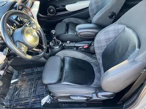 Used 2015 MINI Cooper S image 18