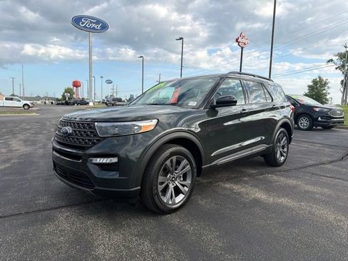 Used 2023 Ford Explorer XLT w/ Equipment Group 202A AWD/4WD image 1