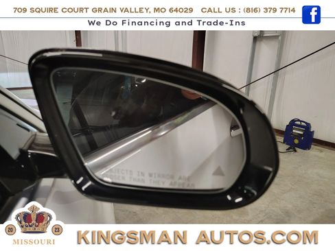 Used 2017 Mercedes-Benz E 300 4MATIC image 20