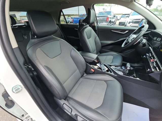 Used 2023 Kia Niro EX FWD image 30