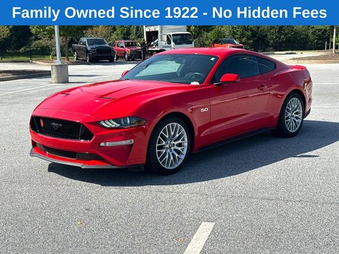 Used 2018 Ford Mustang GT RWD image 3