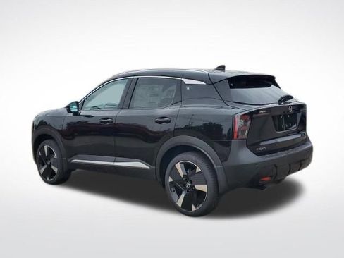 New 2026 Nissan Kicks SR w/ SR Premium Package image 3