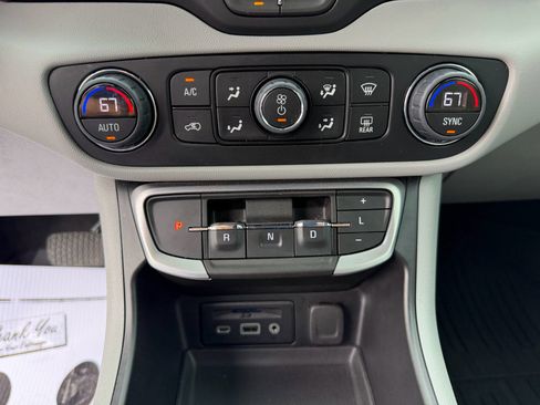 Used 2023 GMC Terrain SLT w/ Tech Package AWD/4WD image 11