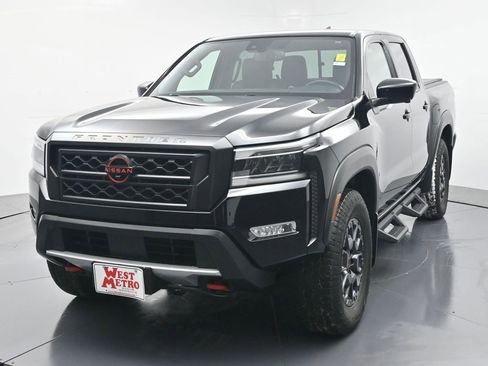 Used 2022 Nissan Frontier PRO-4X w/ Pro-4X Premium Package image 2