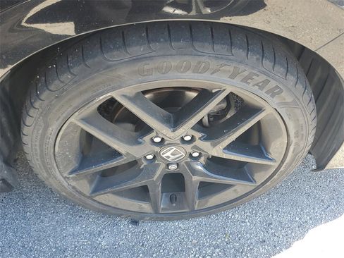 Used 2023 Honda Civic Sport image 10