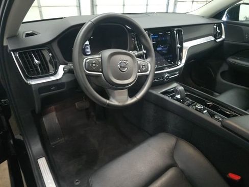 Used 2024 Volvo S60 B5 Core image 16