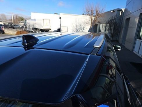 Used 2025 Toyota Highlander XLE image 7