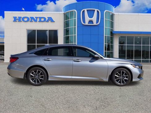 Used 2022 Honda Accord EX-L image 2