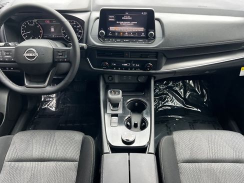 New 2026 Nissan Rogue SV AWD/4WD image 4