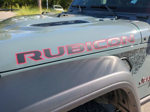 Used 2025 Jeep Wrangler Unlimited Rubicon AWD/4WD image 22