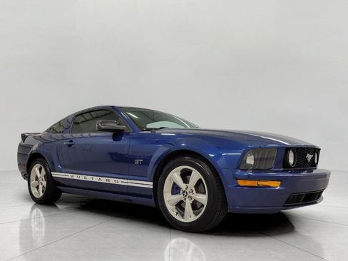 Used 2008 Ford Mustang GT RWD image 1
