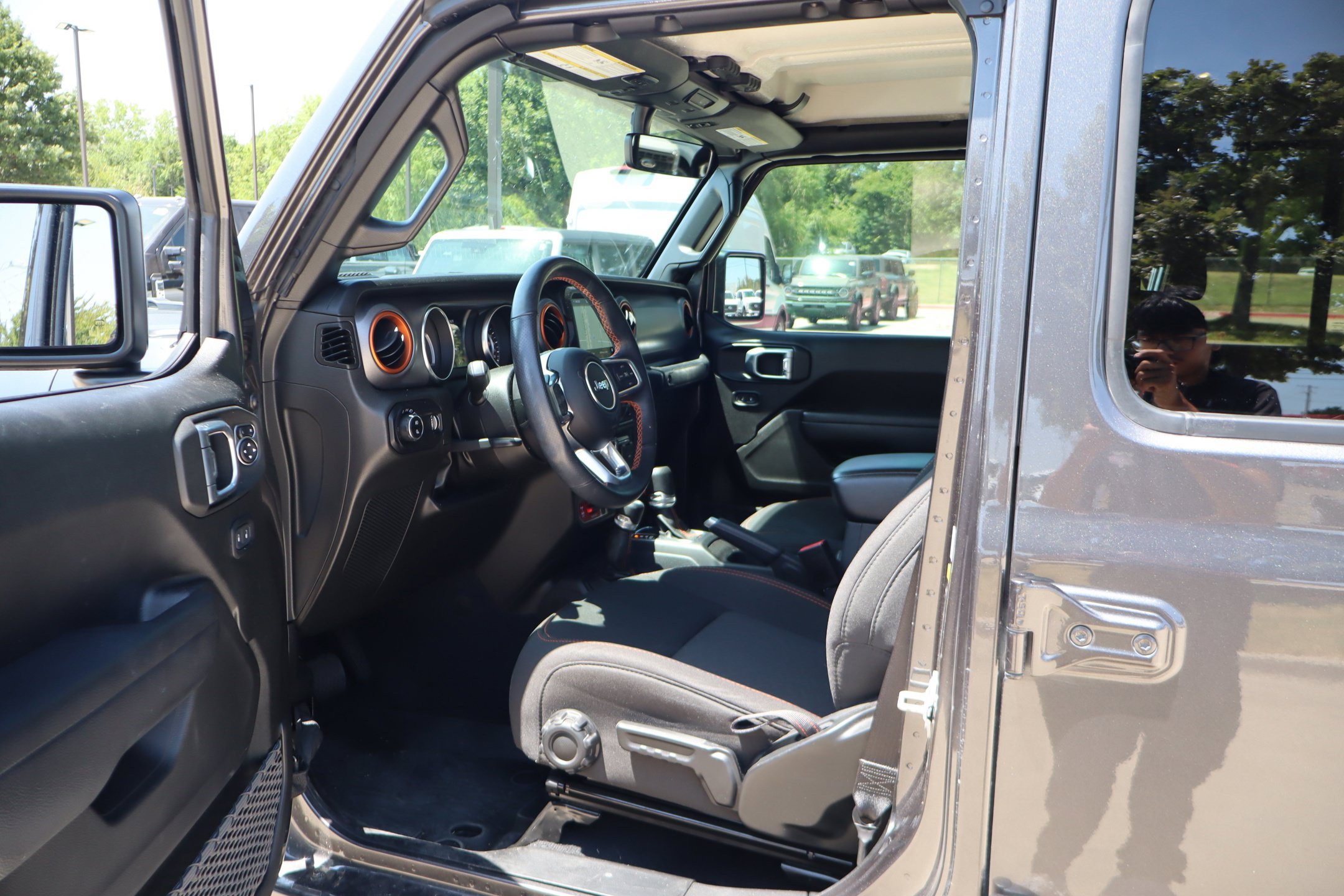 Used 2023 Jeep Gladiator Mojave w/ Trailer Tow Package AWD/4WD image 28